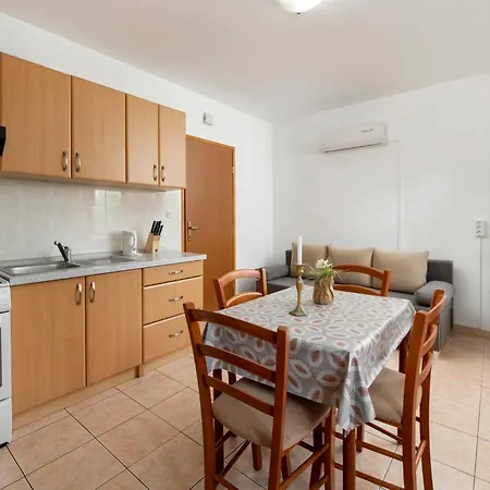 House Bruno Apartman *