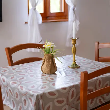 Apartment House Bruno Drenje (Istria)