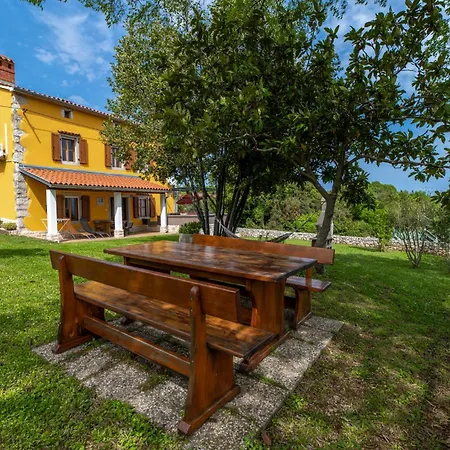 House Bruno Apartmán *