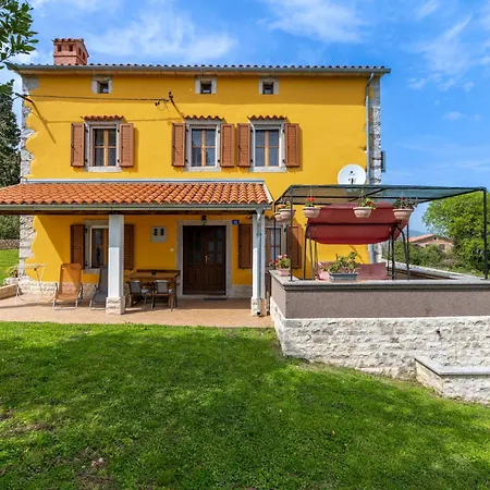Apartment House Bruno Drenje (Istria)